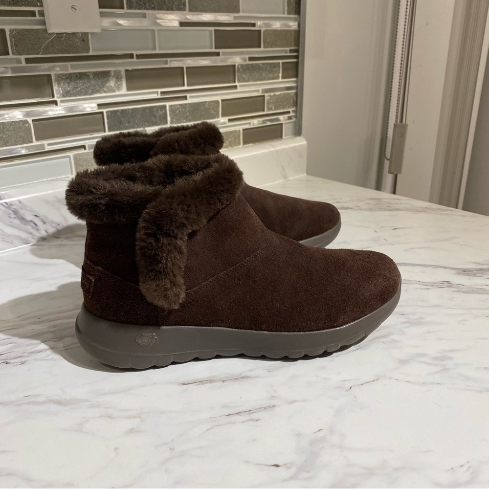 Skechers boots on the go‎ joy bundle up boots suede fox fur lined